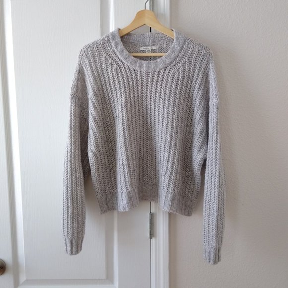 American Eagle Outfitters Sweaters - American Eagle Light Gray Oversized Knit Sweater